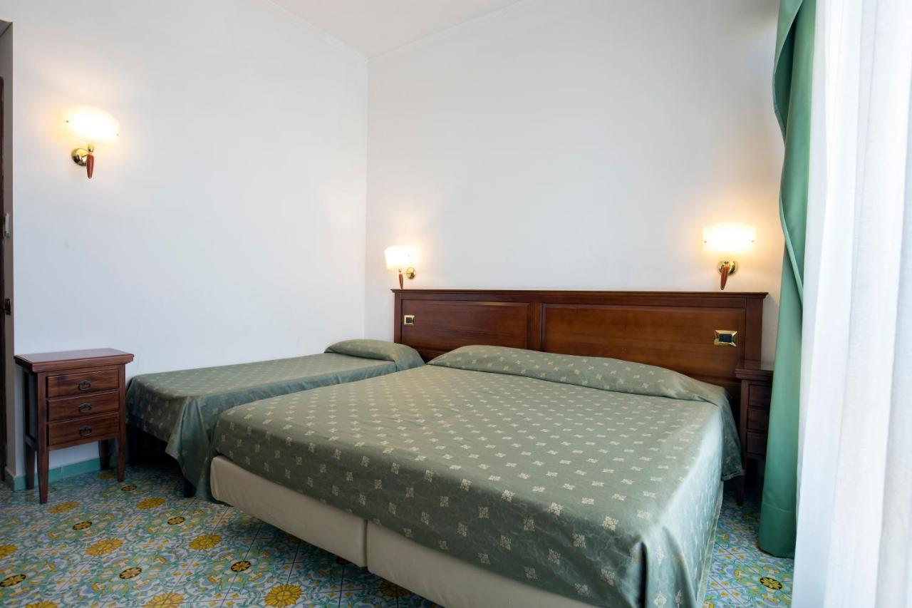 La Panoramica Hotel Castellammare di Stabia Εξωτερικό φωτογραφία